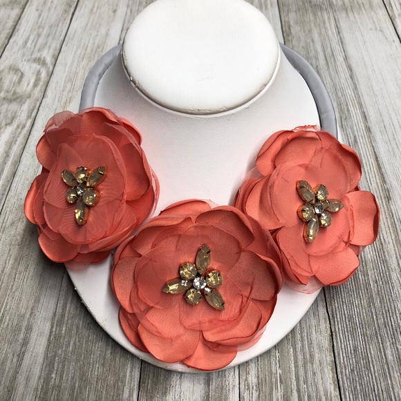 Fabric Floral Necklace and Earrings - Picture 2 of 4